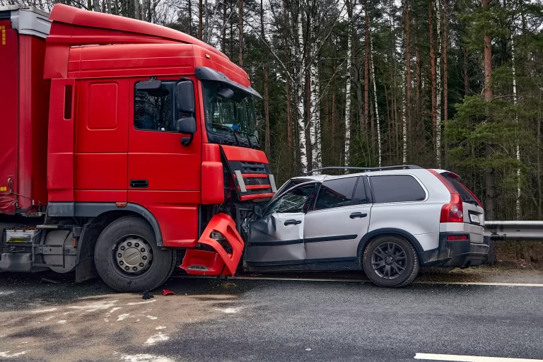 Truck Accident Lawyer in Santa Ana, CA