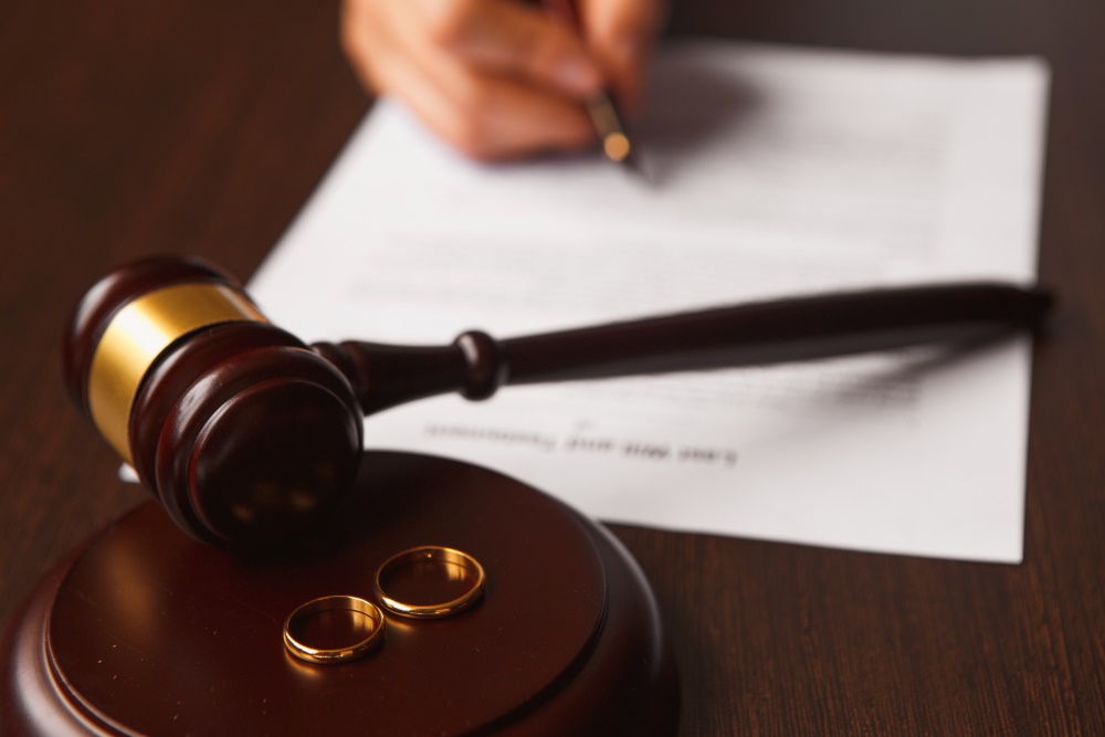 Divorce Lawyer in Santa Ana, CA